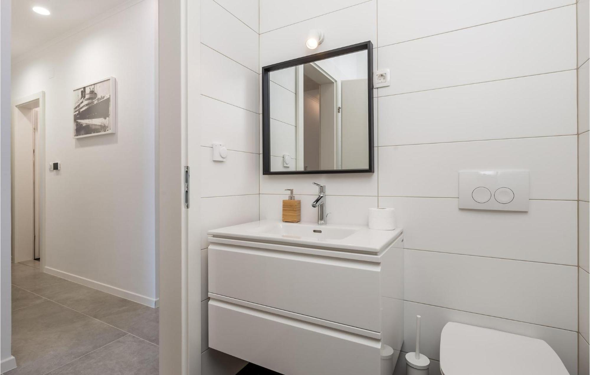 Amazing Apartment In Mali Losinj With Wifi Exterior photo