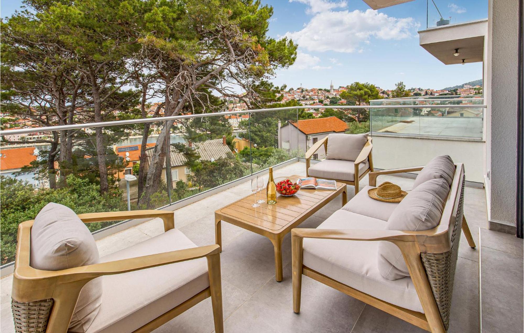 Amazing Apartment In Mali Losinj With Wifi Exterior photo