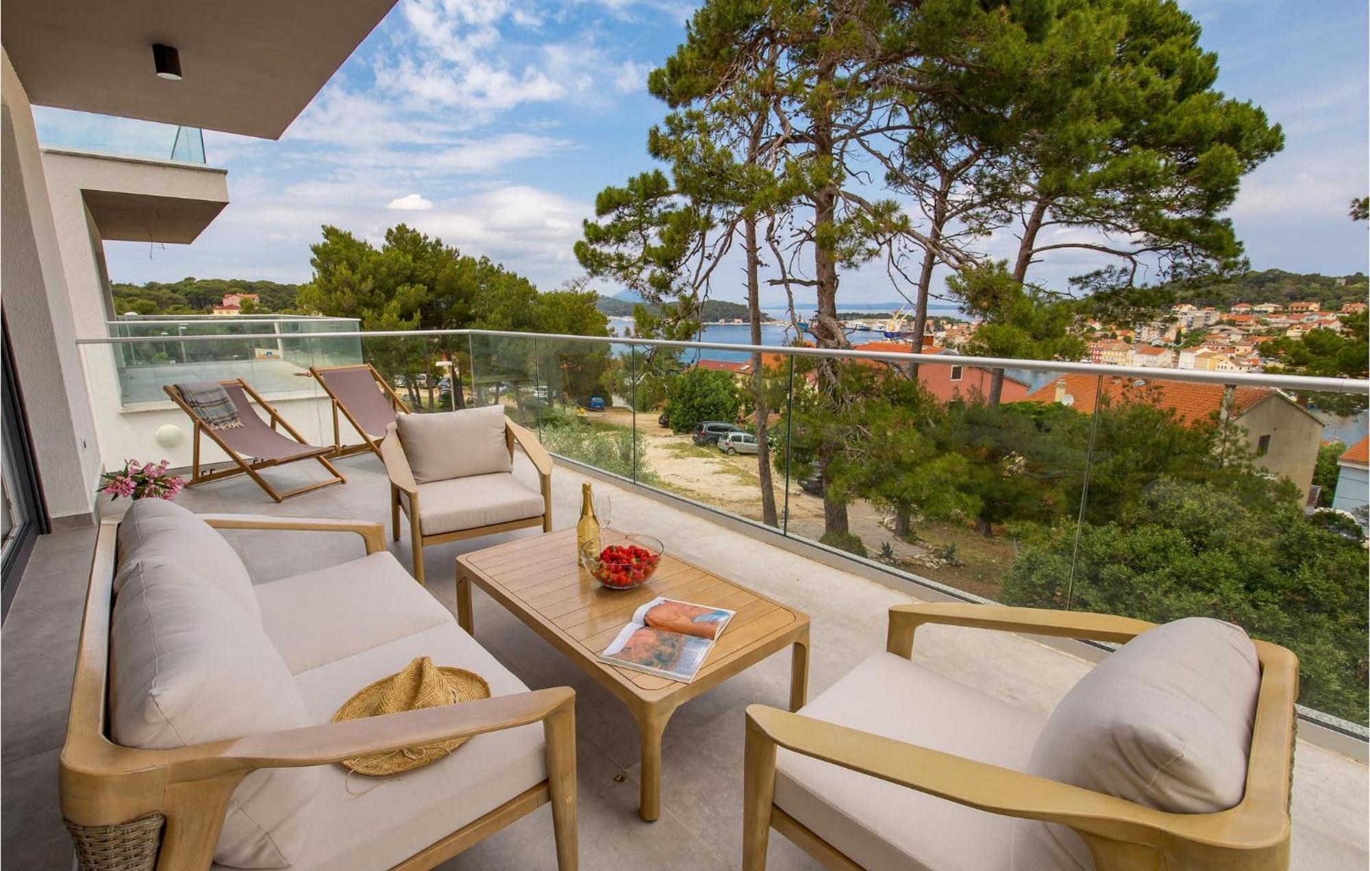 Amazing Apartment In Mali Losinj With Wifi Exterior photo