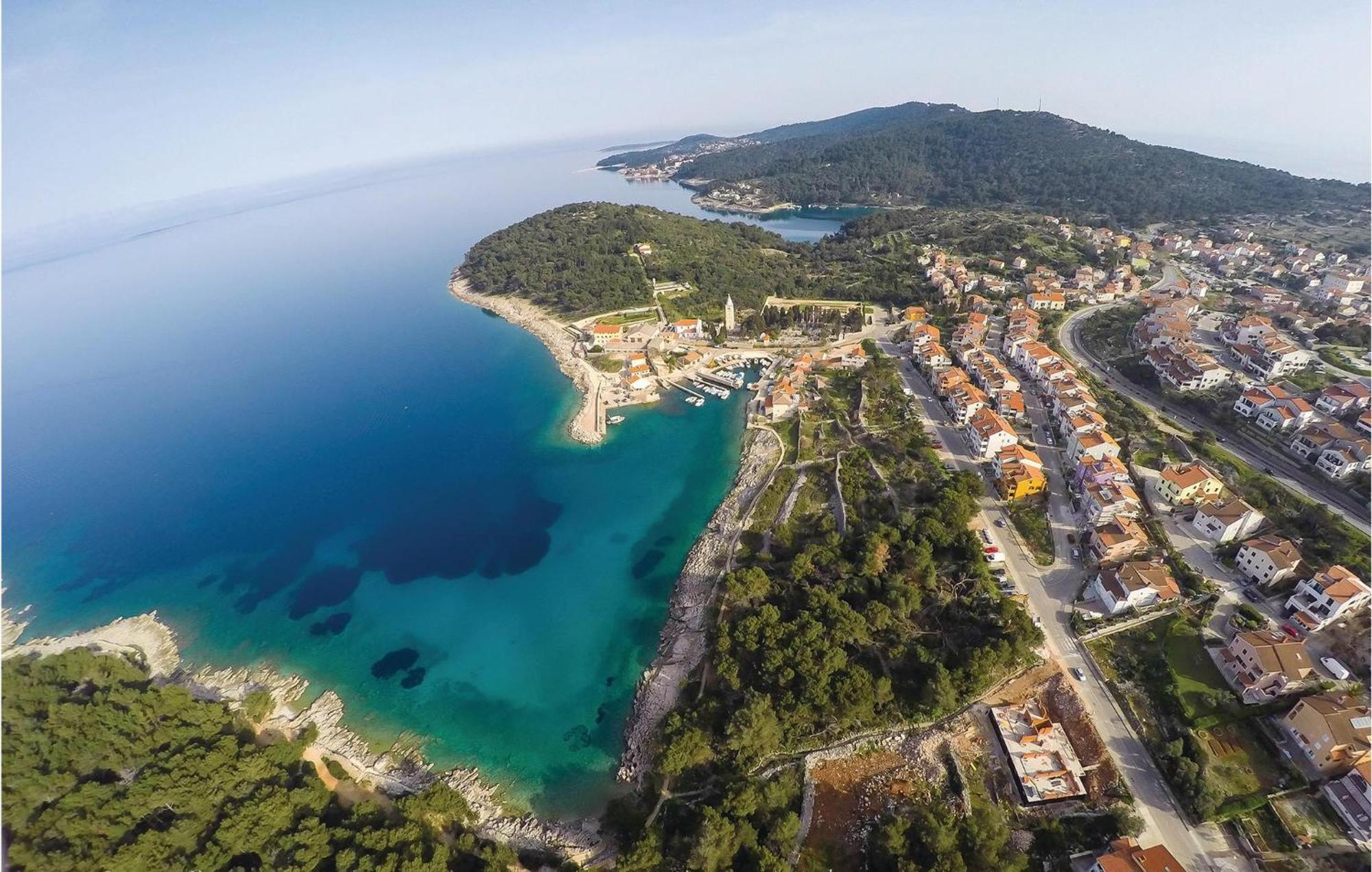 Amazing Apartment In Mali Losinj With Wifi Exterior photo