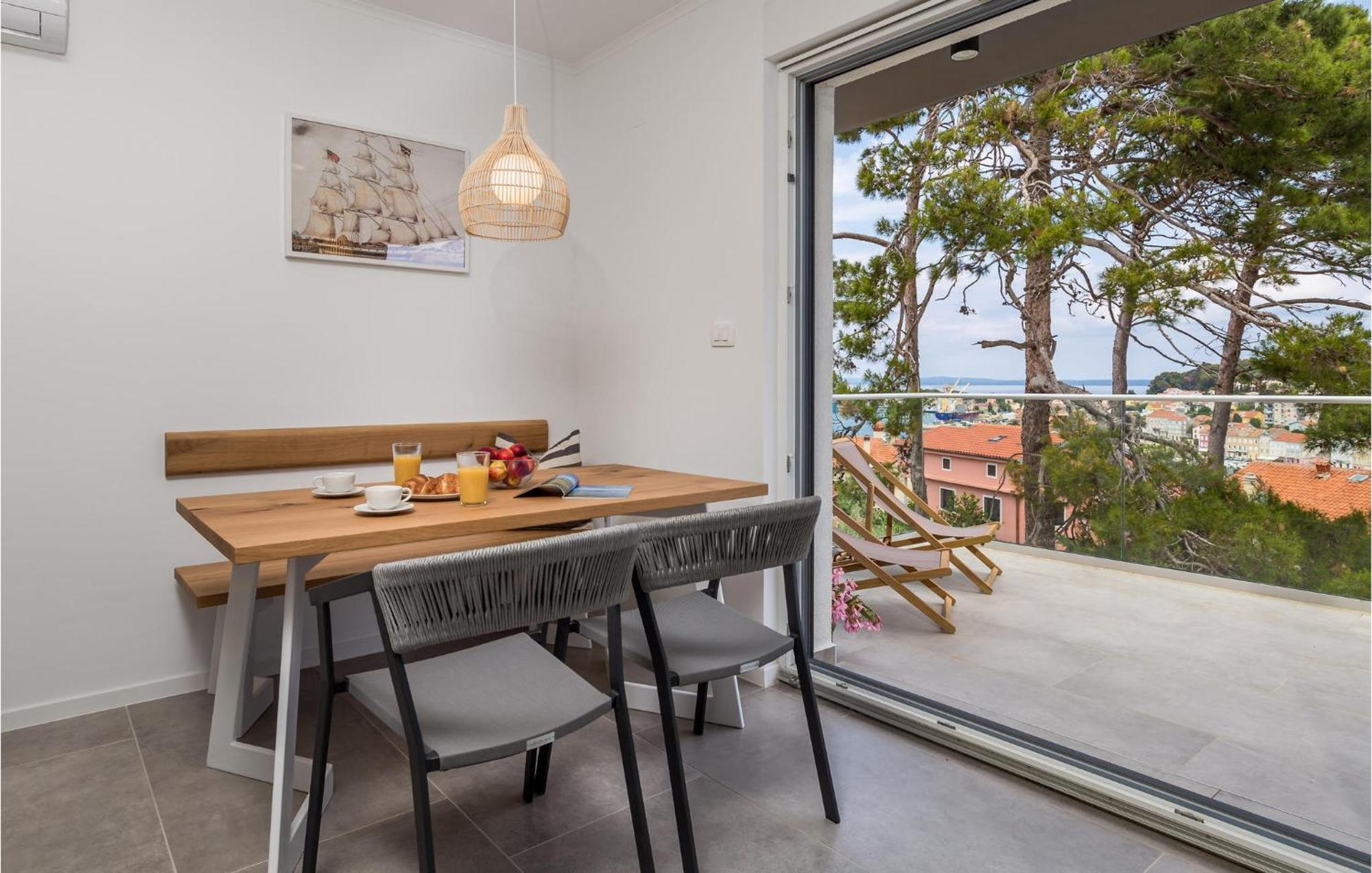 Amazing Apartment In Mali Losinj With Wifi Exterior photo